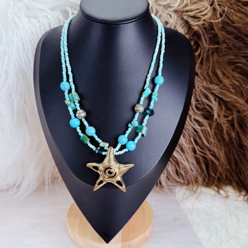 Vintage faux Turquoise and Aged Silvertone Starfish Pendant Necklace
